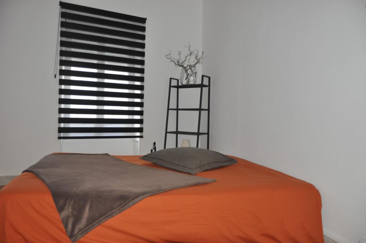 Bel Appartement Independant Centre De Magny-Cours Avec Parking Luaran gambar
